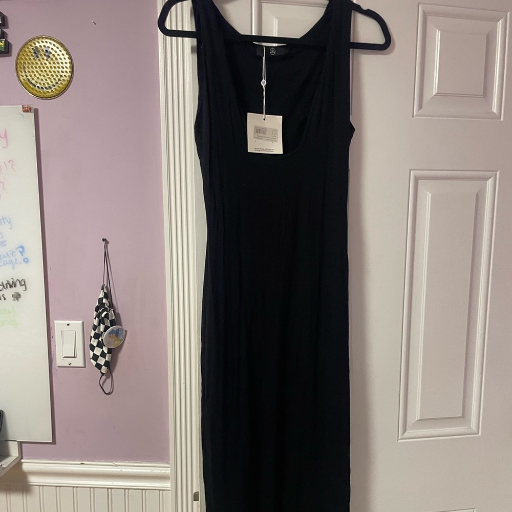 MISGUIDED NWT BLACK MAXI DRESS